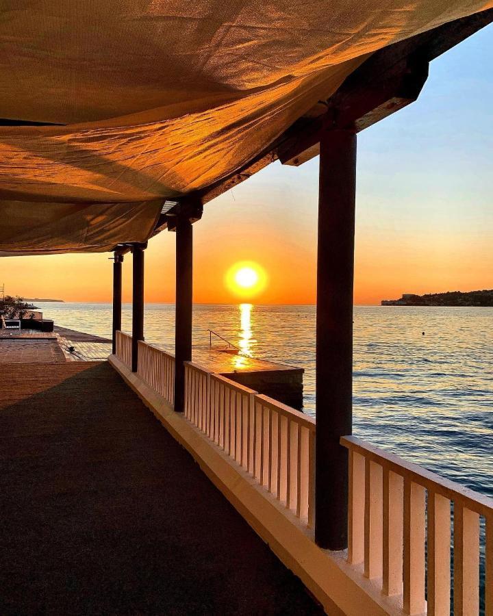 Floating Sea House Miramare Villa Portoroz Bagian luar foto
